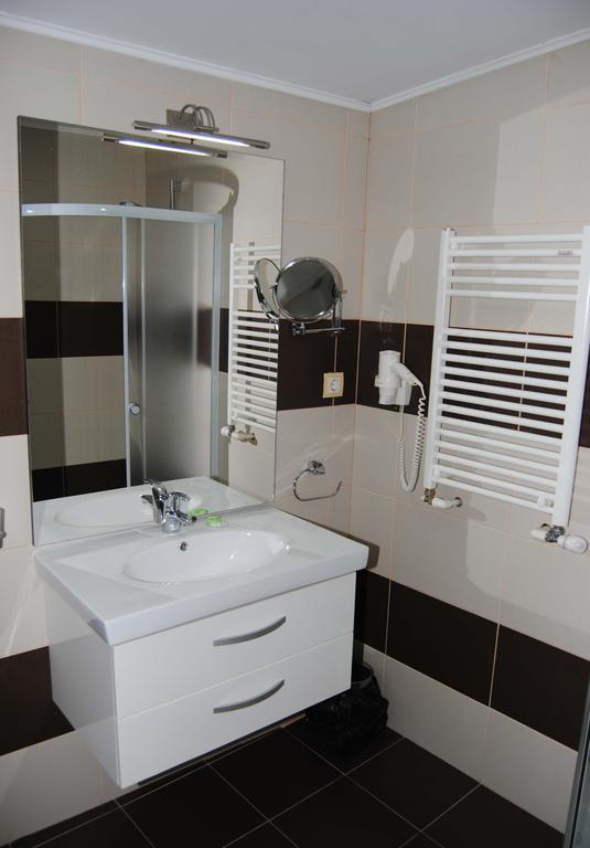 Pensiune Heavens Brăila Habitación foto